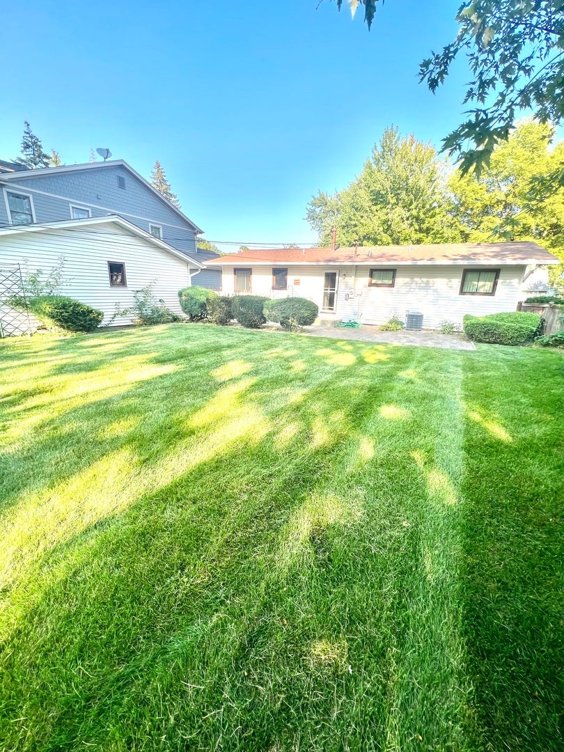 4038 Forest Avenue, Downers Grove, IL 60515