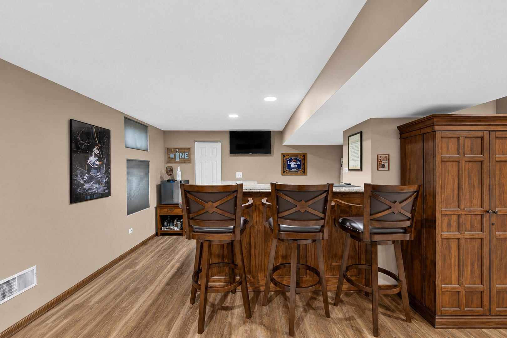 7131 168th Street, Tinley Park, IL 60477 7131 168th Street, Tinley Park, IL 60477