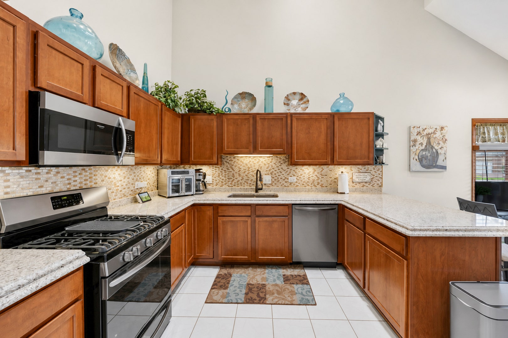 7131 168th Street, Tinley Park, IL 60477 7131 168th Street, Tinley Park, IL 60477