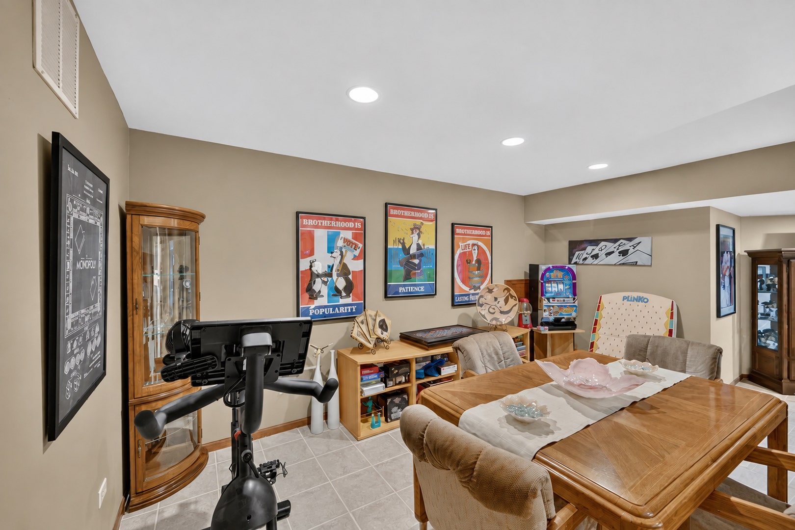 7131 168th Street, Tinley Park, IL 60477 7131 168th Street, Tinley Park, IL 60477