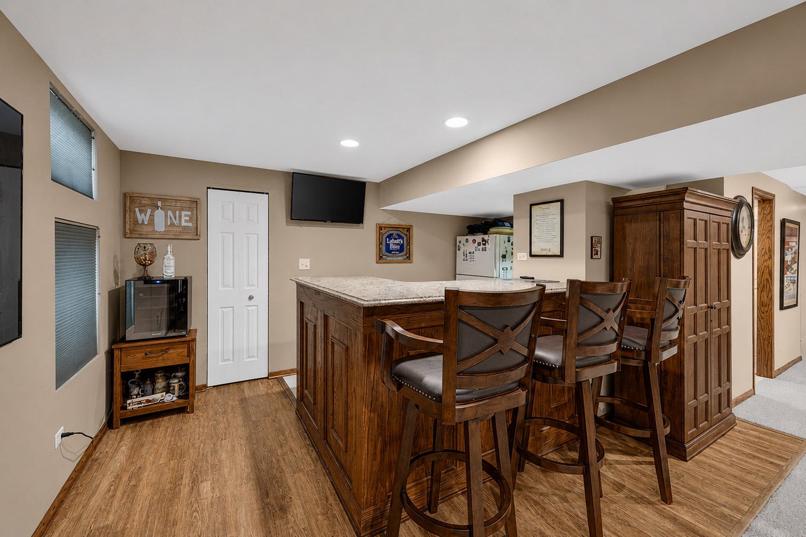 7131 168th Street, Tinley Park, IL 60477 7131 168th Street, Tinley Park, IL 60477