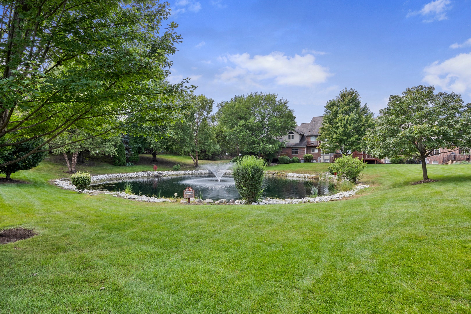 7131 168th Street, Tinley Park, IL 60477 7131 168th Street, Tinley Park, IL 60477