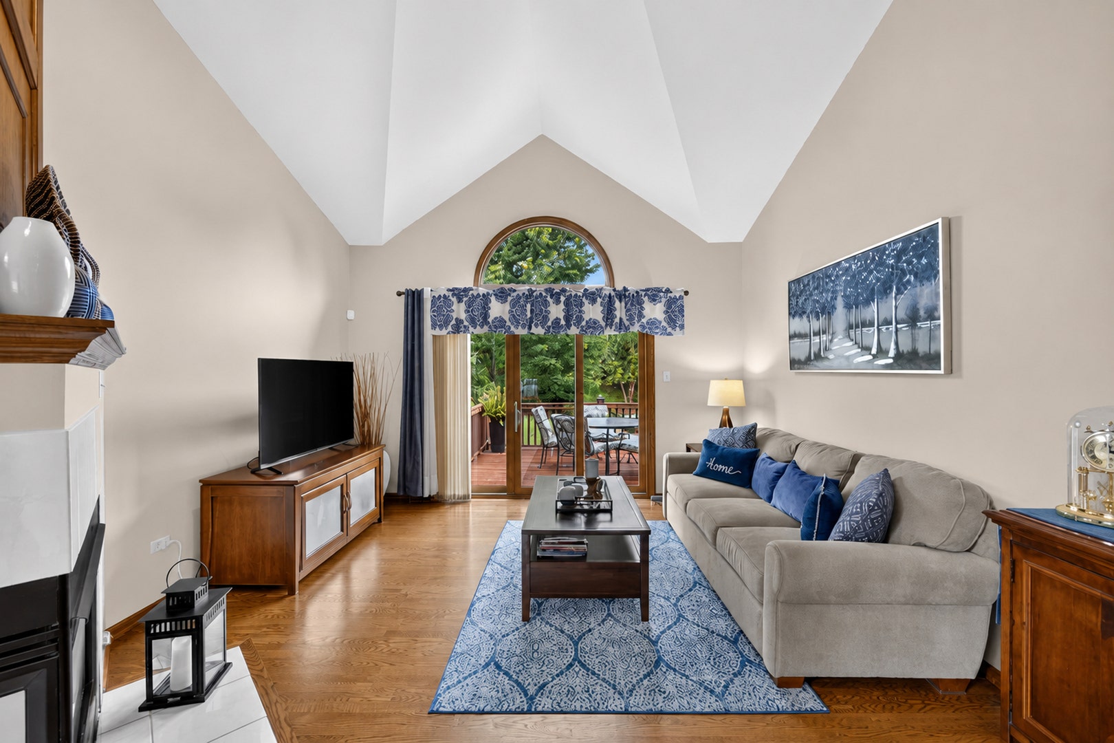 7131 168th Street, Tinley Park, IL 60477 7131 168th Street, Tinley Park, IL 60477