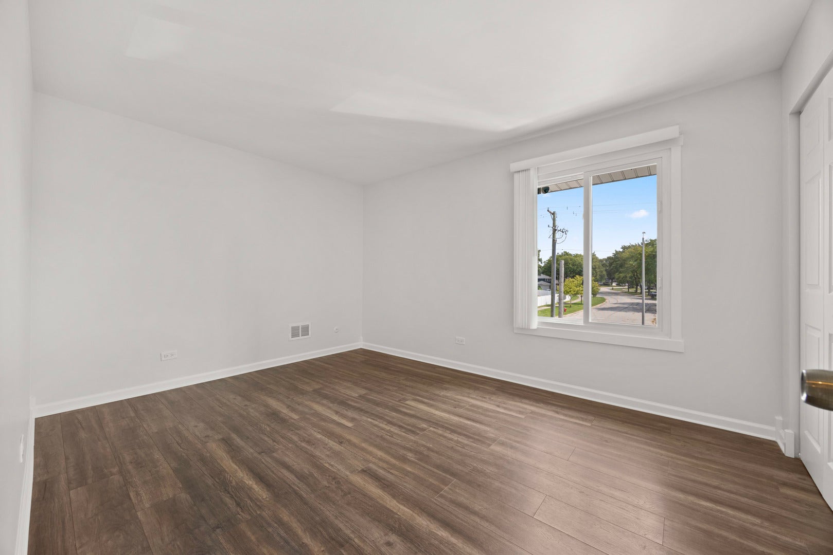 7300 Fairview Avenue, #206, Downers Grove, IL 60516