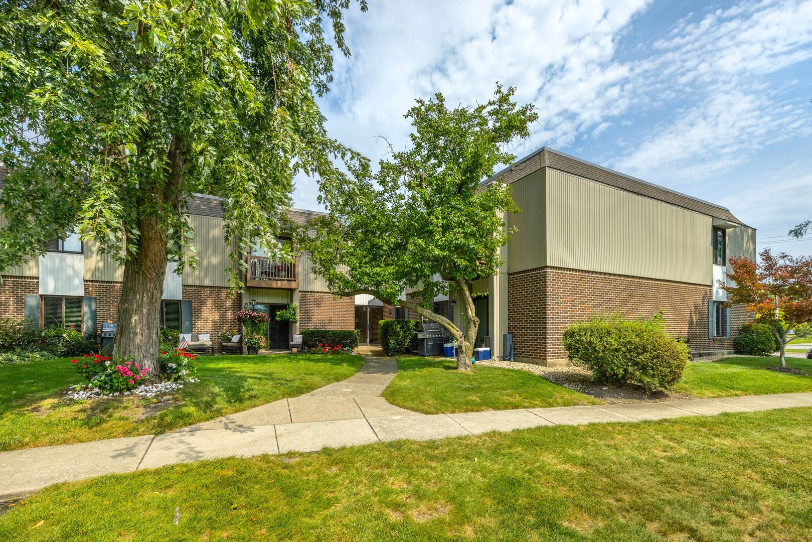 7300 Fairview Avenue, #206, Downers Grove, IL 60516