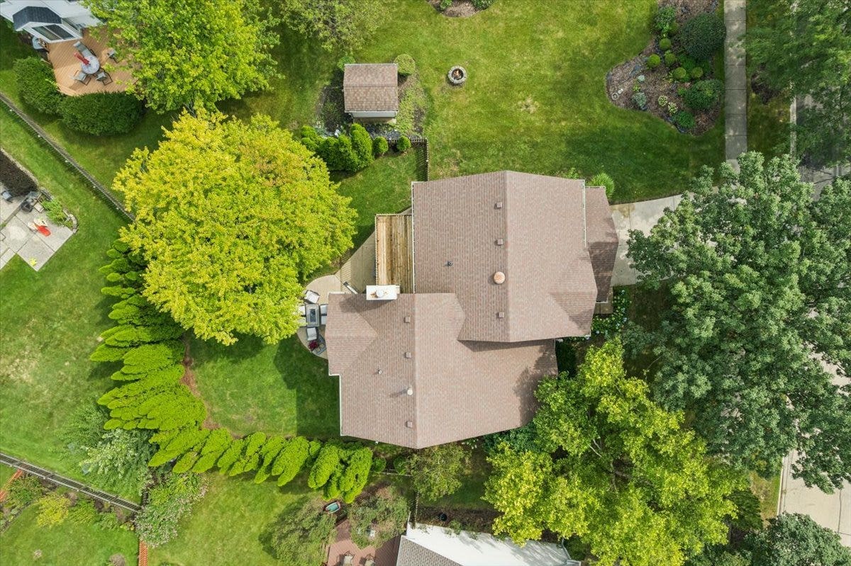 44 CHESTNUT Terrace, Buffalo Grove, IL 60089 44 CHESTNUT Terrace, Buffalo Grove, IL 60089