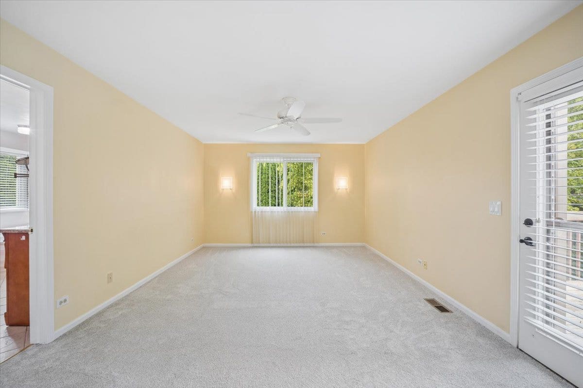 44 CHESTNUT Terrace, Buffalo Grove, IL 60089 44 CHESTNUT Terrace, Buffalo Grove, IL 60089