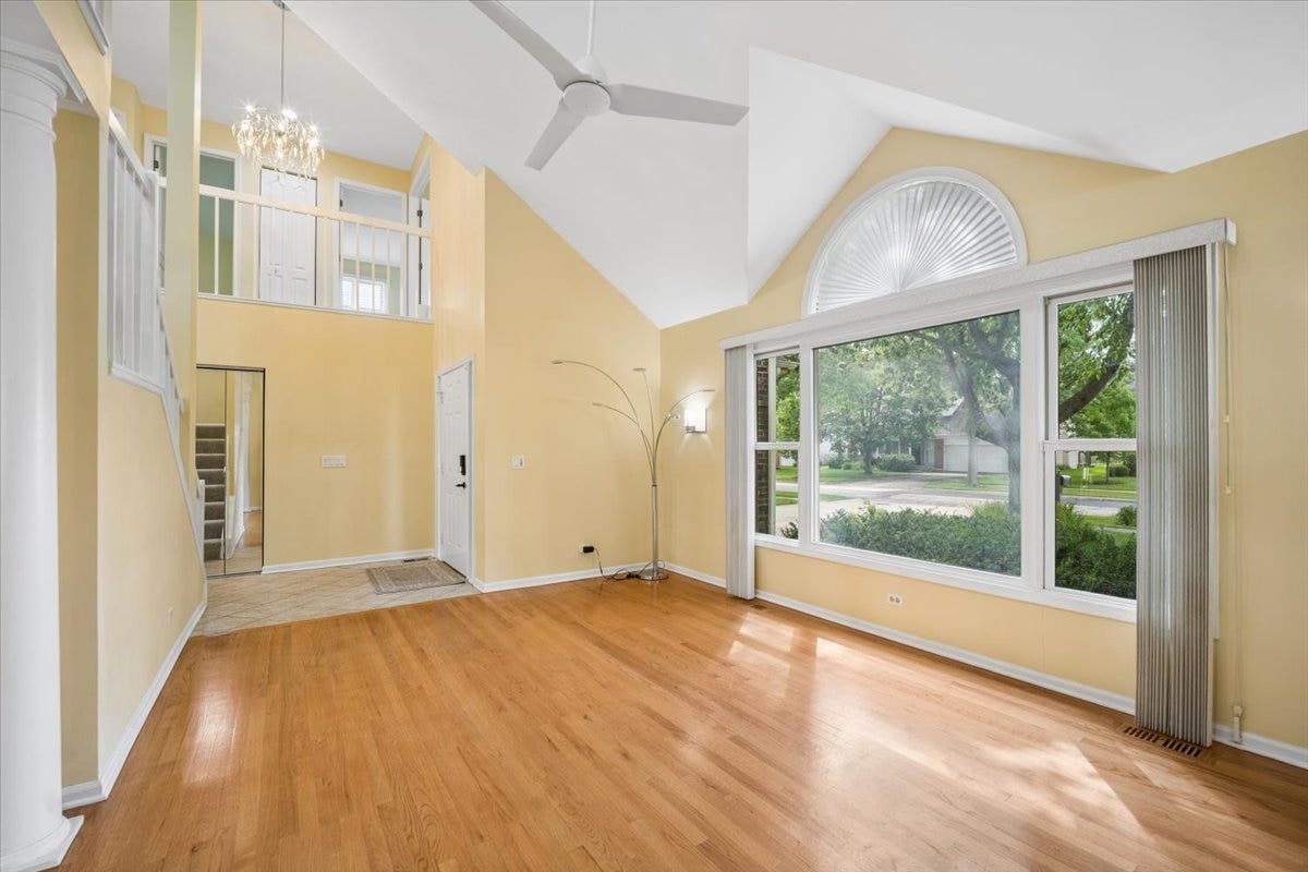44 CHESTNUT Terrace, Buffalo Grove, IL 60089 44 CHESTNUT Terrace, Buffalo Grove, IL 60089