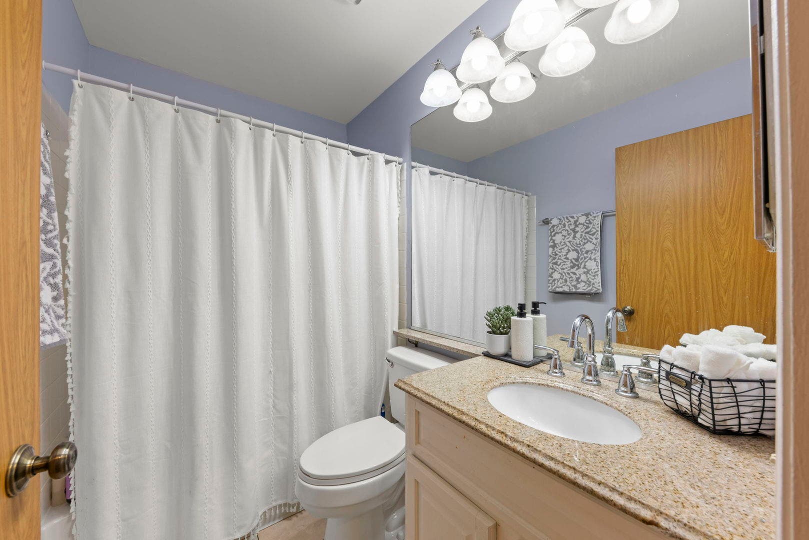 14743 Lakeview Drive, Orland Park, IL 60462 14743 Lakeview Drive, Orland Park, IL 60462