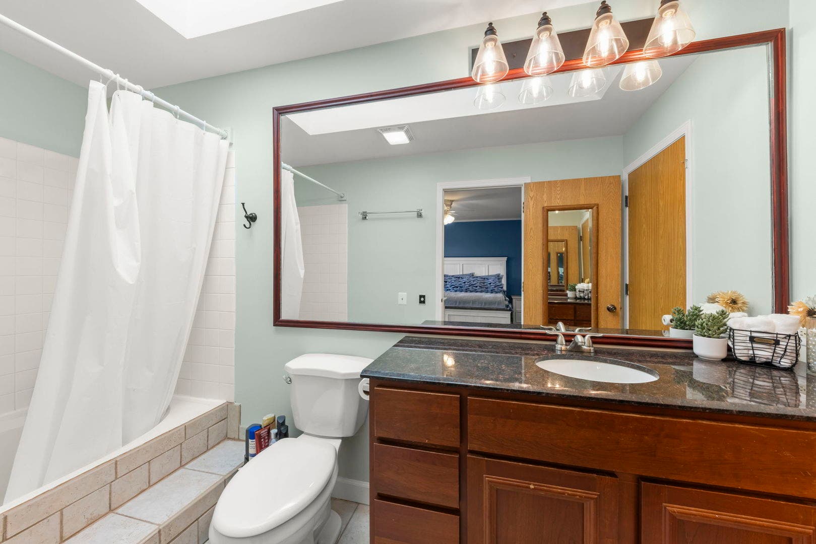 14743 Lakeview Drive, Orland Park, IL 60462 14743 Lakeview Drive, Orland Park, IL 60462