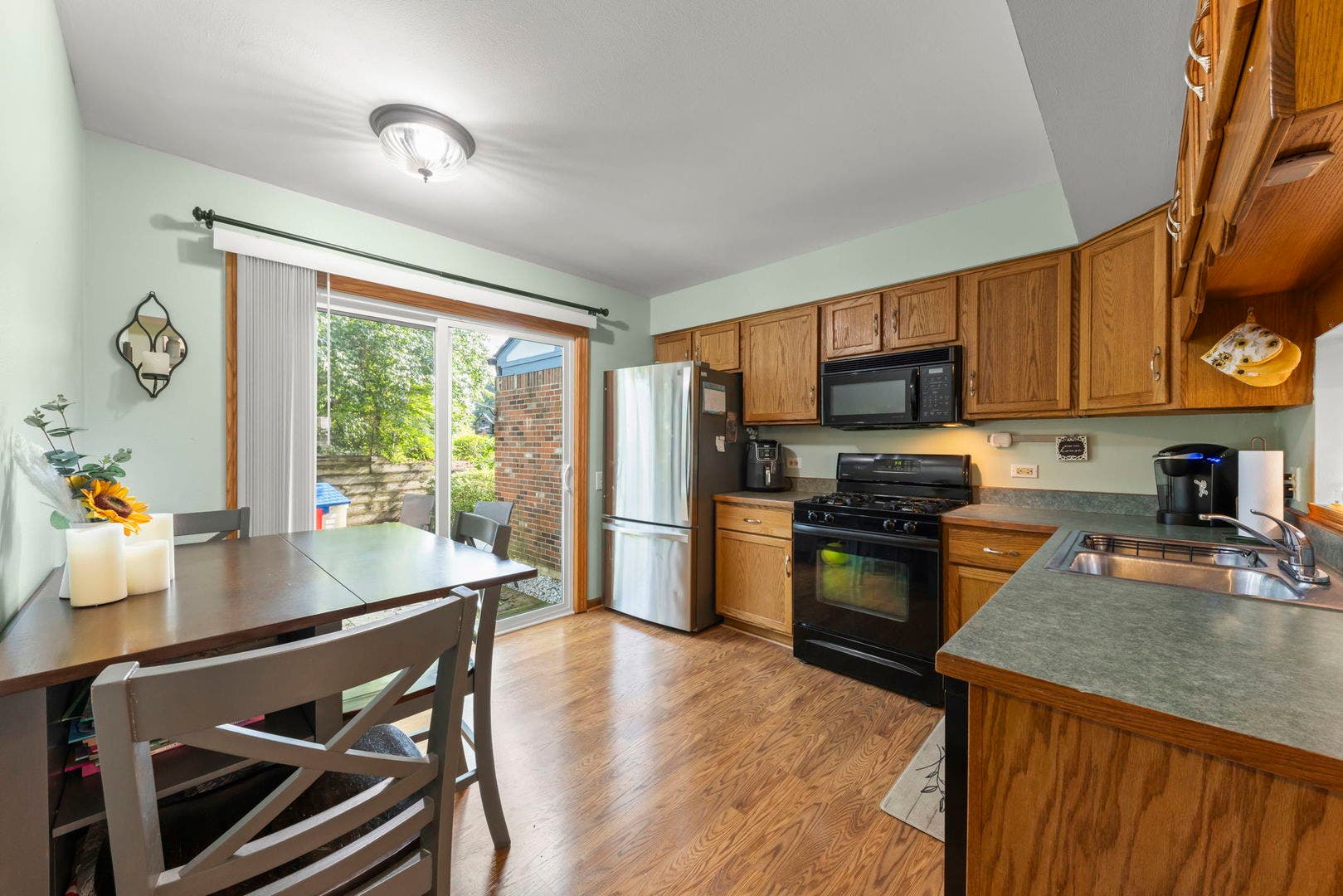 14743 Lakeview Drive, Orland Park, IL 60462 14743 Lakeview Drive, Orland Park, IL 60462
