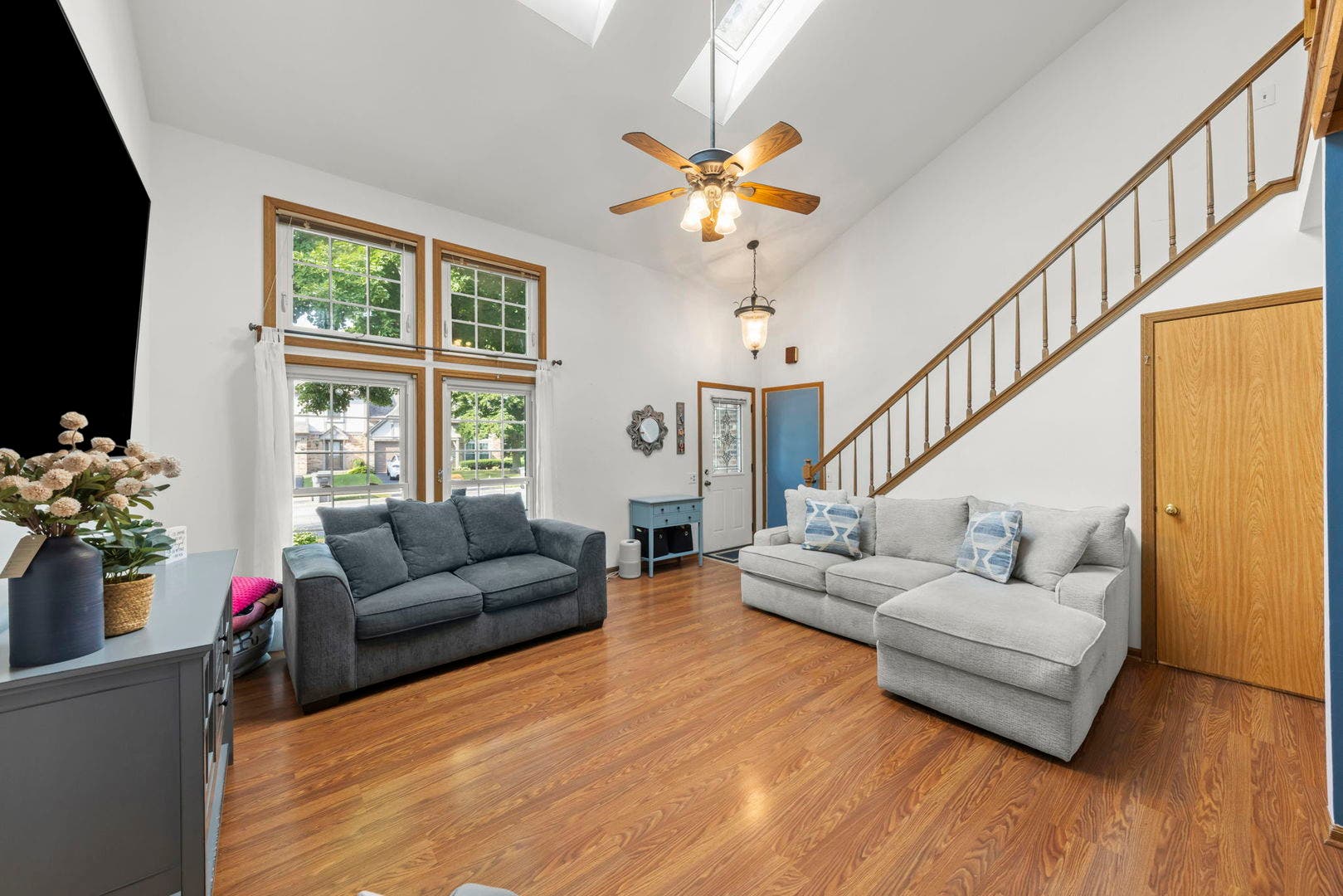 14743 Lakeview Drive, Orland Park, IL 60462 14743 Lakeview Drive, Orland Park, IL 60462