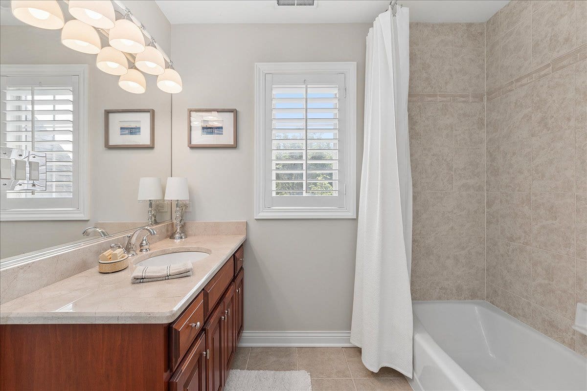 13600 ERIN Drive, Homer Glen, IL 60491