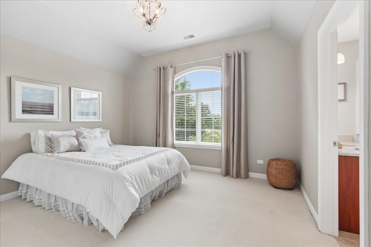 13600 ERIN Drive, Homer Glen, IL 60491
