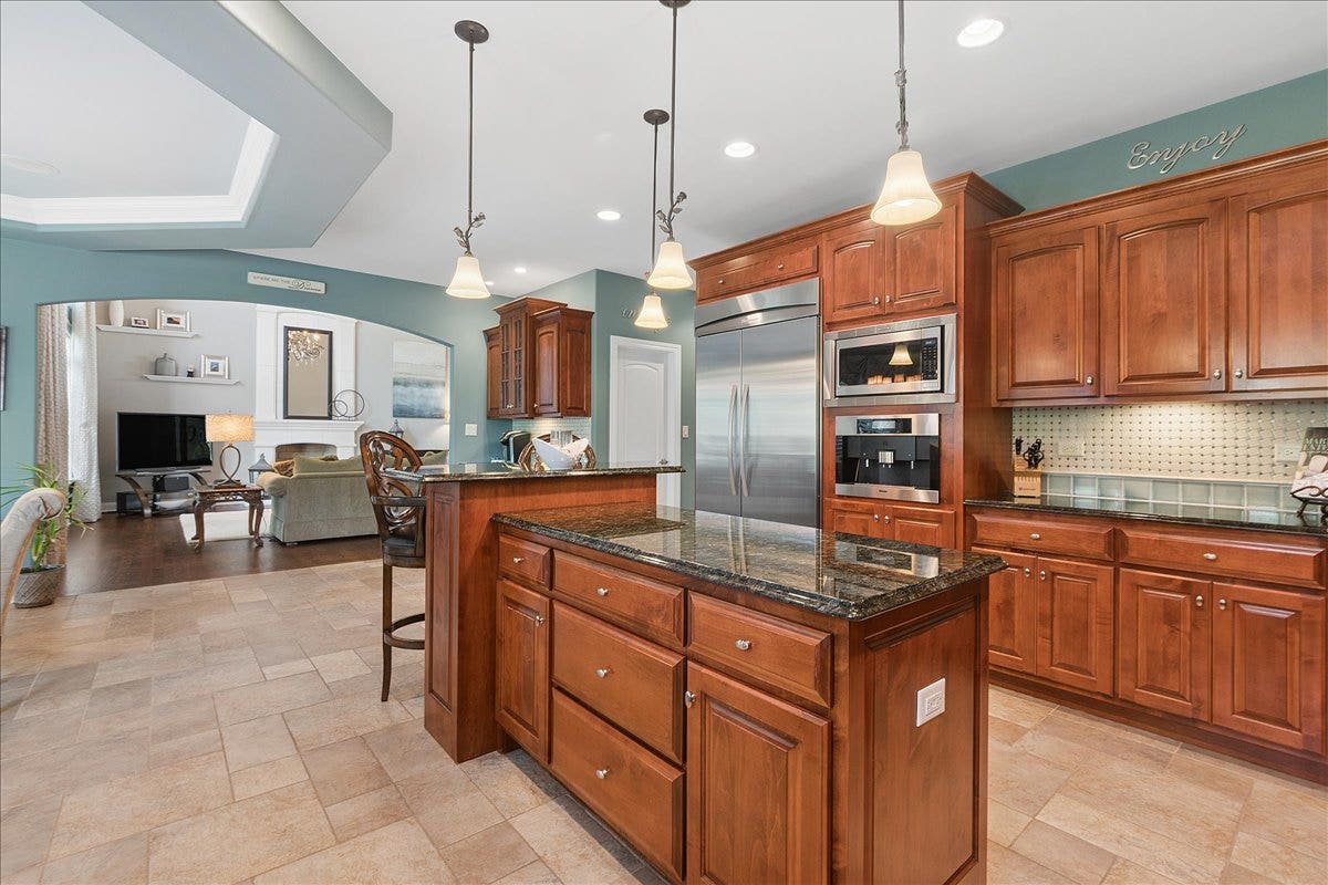 13600 ERIN Drive, Homer Glen, IL 60491