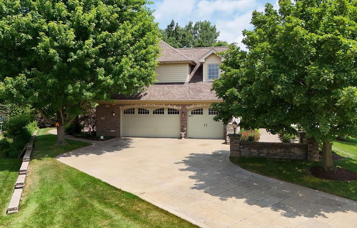 13600 ERIN Drive, Homer Glen, IL 60491