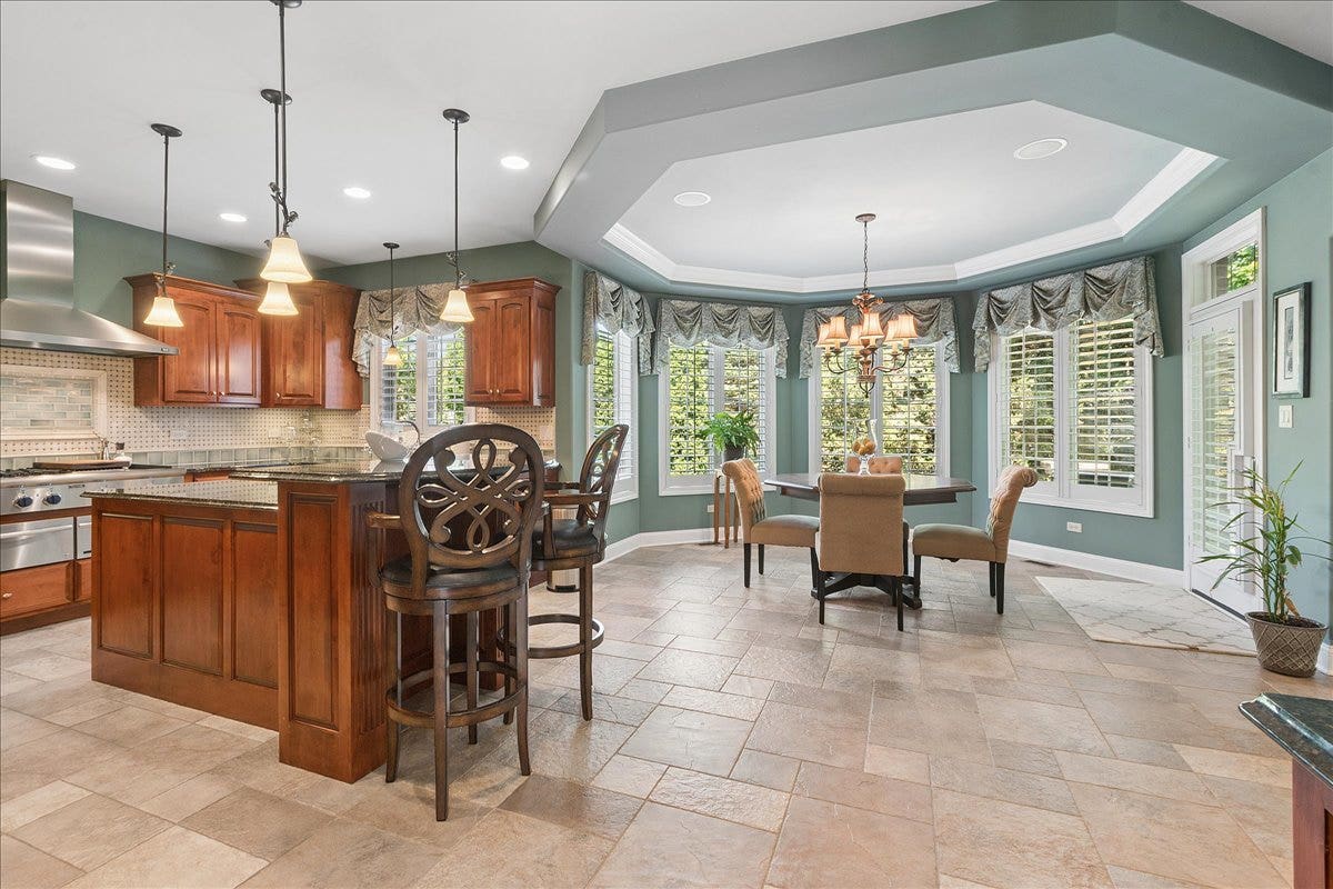 13600 ERIN Drive, Homer Glen, IL 60491