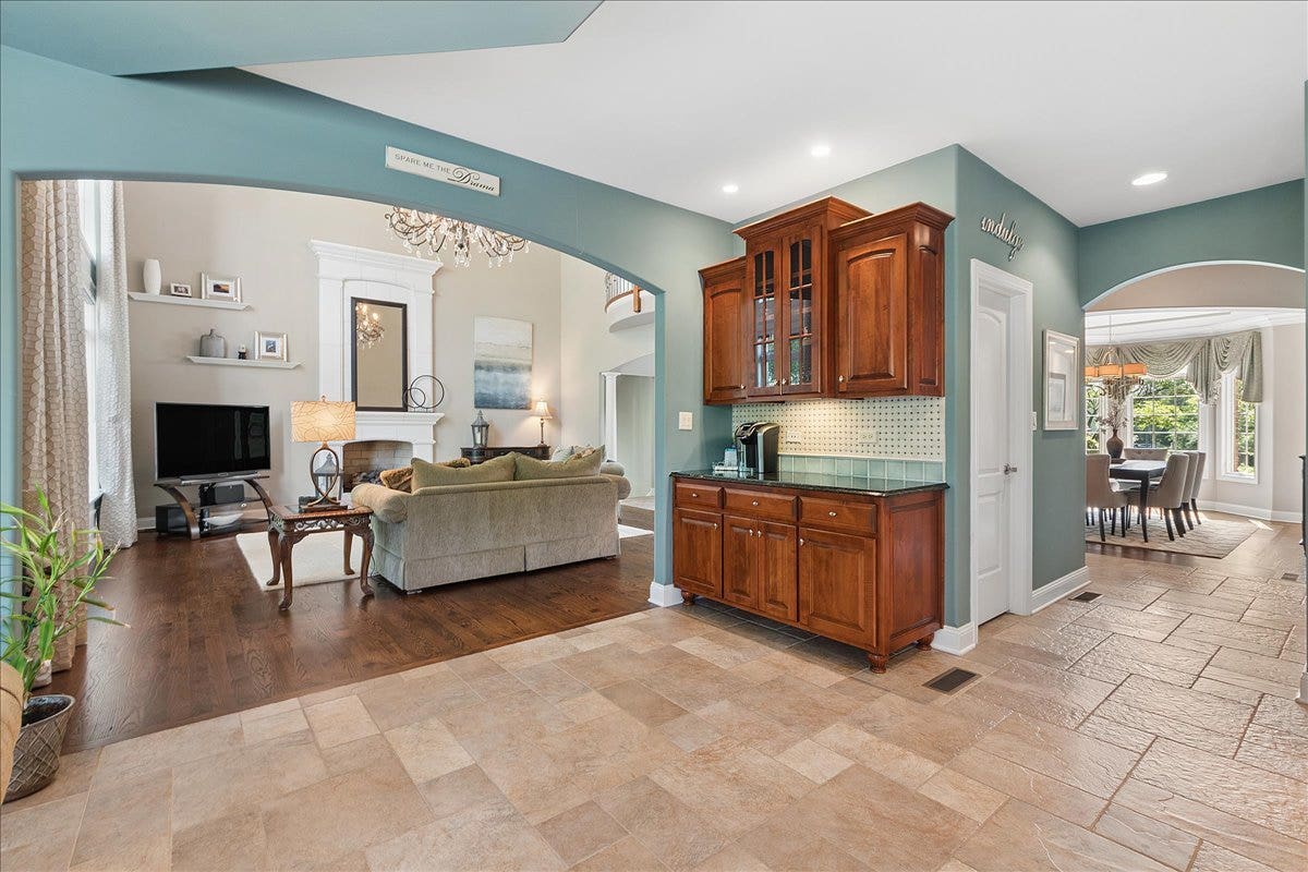 13600 ERIN Drive, Homer Glen, IL 60491