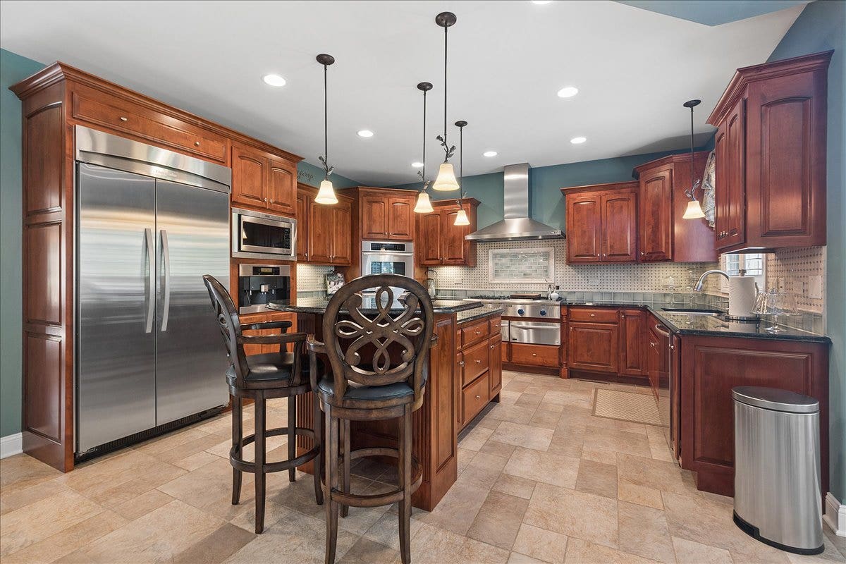 13600 ERIN Drive, Homer Glen, IL 60491
