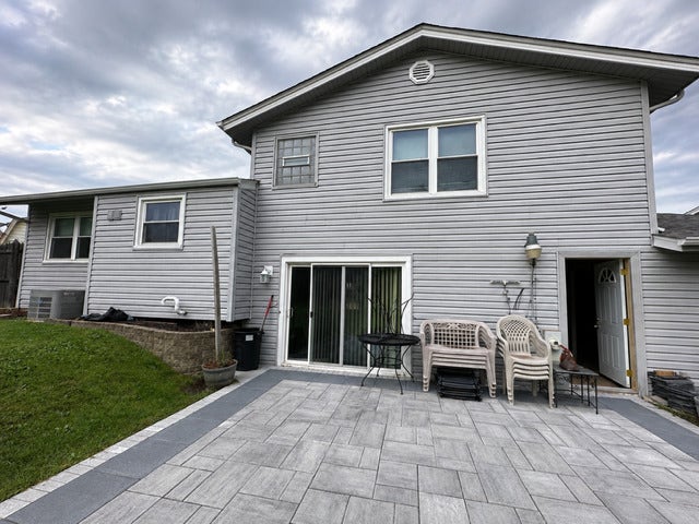 425 Ardglass Court, Bolingbrook, IL 60440 425 Ardglass Court, Bolingbrook, IL 60440