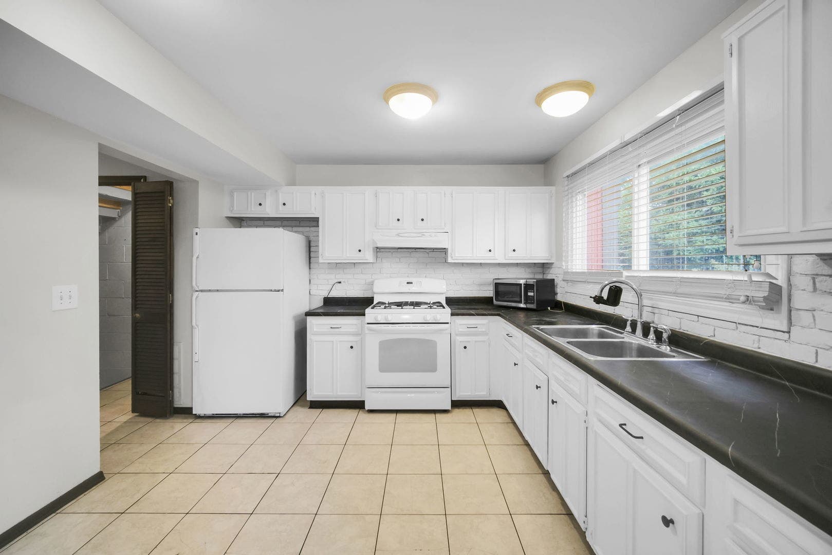 509 Sundance Drive, Bolingbrook, IL 60440 509 Sundance Drive, Bolingbrook, IL 60440