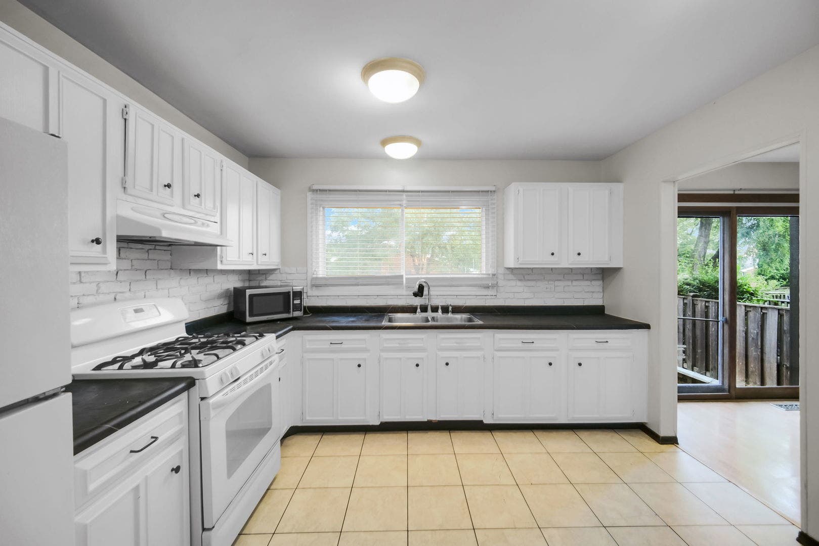 509 Sundance Drive, Bolingbrook, IL 60440 509 Sundance Drive, Bolingbrook, IL 60440