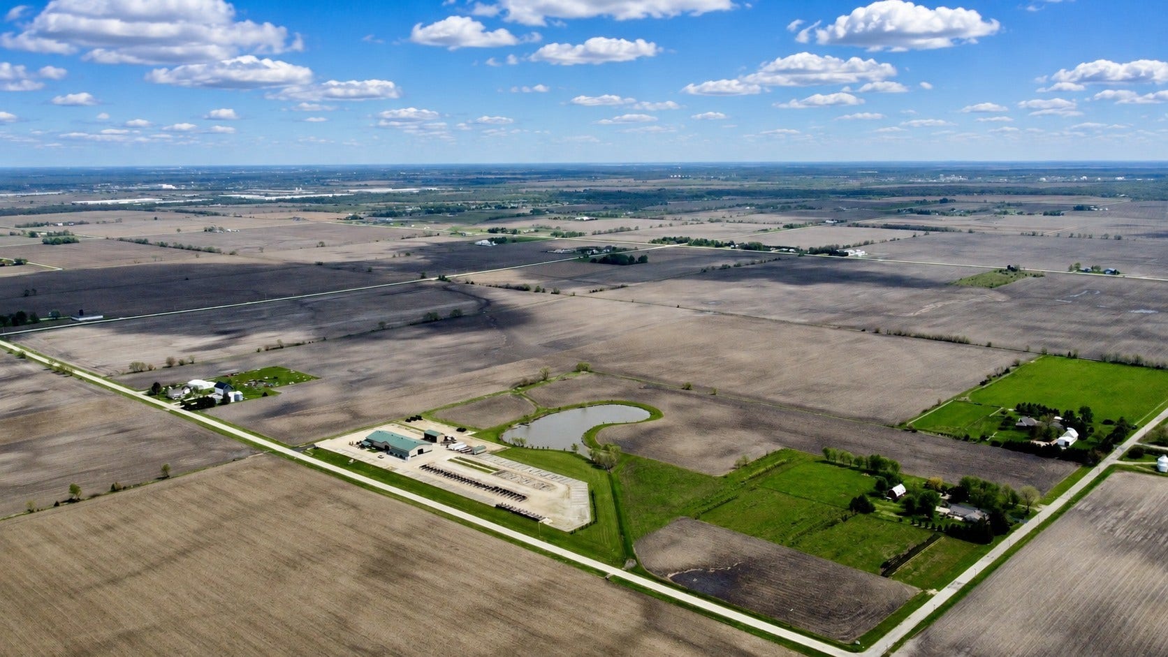 5681 White Willow Road, Minooka, IL 60447 5681 White Willow Road, Minooka, IL 60447