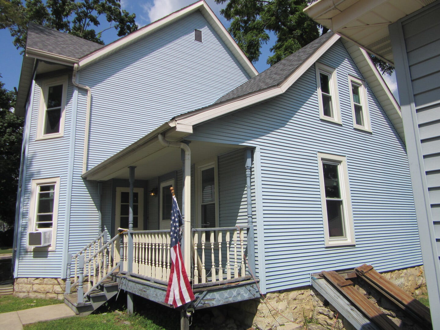 910 Oneida Street, Joliet, IL 60435 910 Oneida Street, Joliet, IL 60435