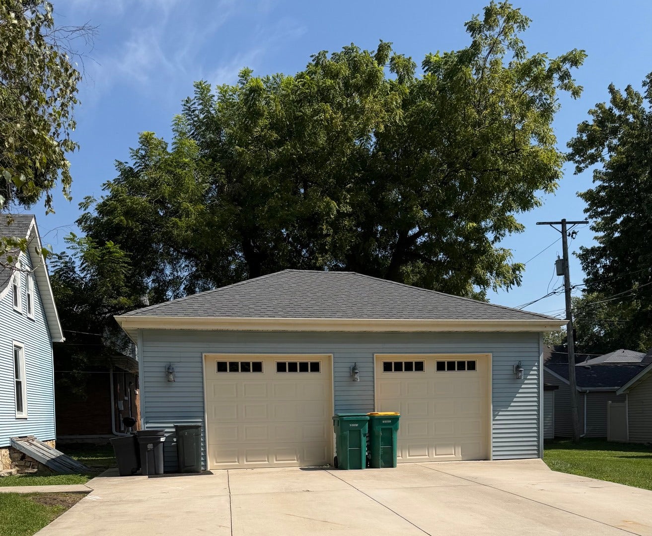 910 Oneida Street, Joliet, IL 60435 910 Oneida Street, Joliet, IL 60435