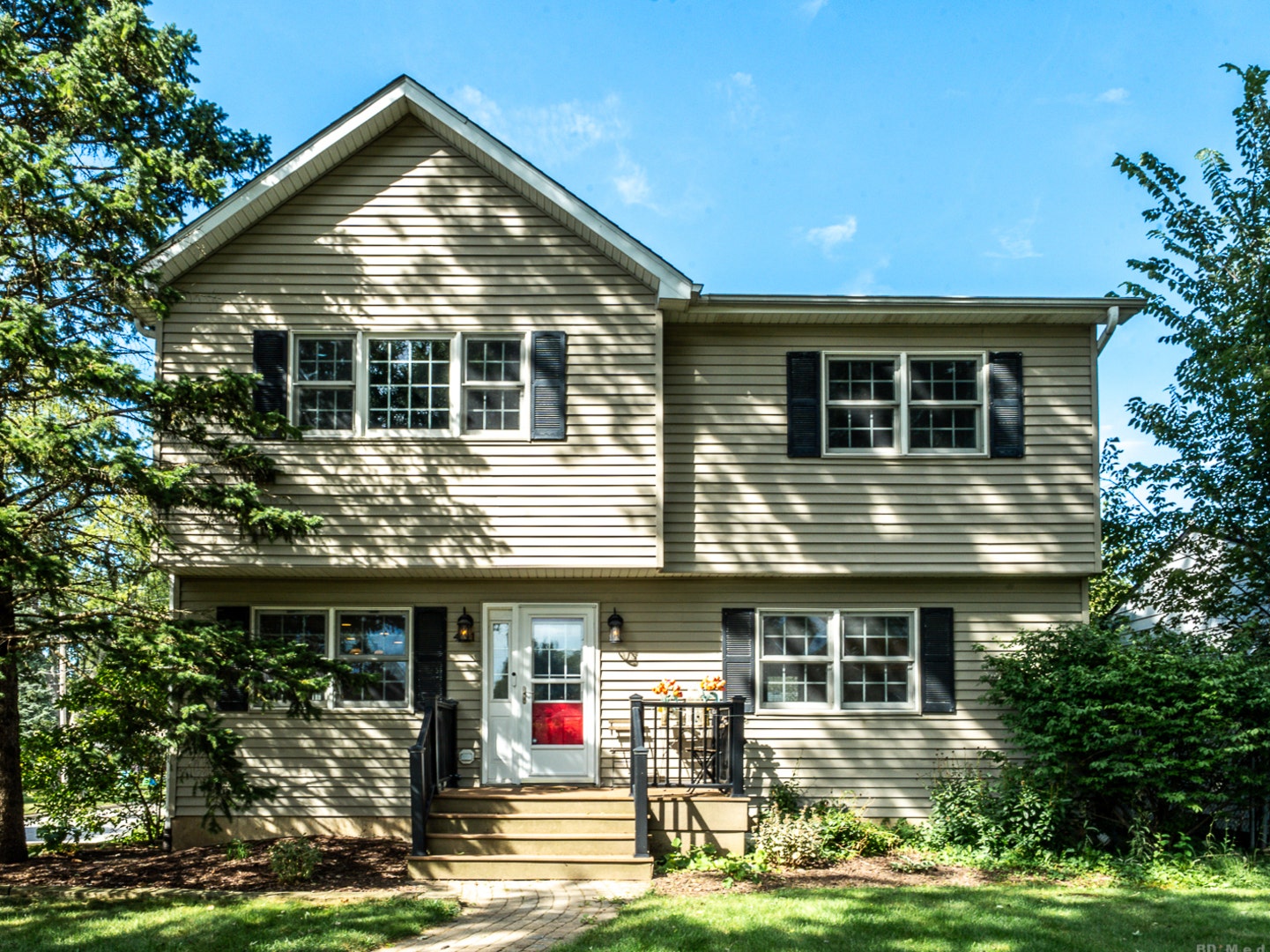 401 Division Street, St. Charles, IL 60174 401 Division Street, St. Charles, IL 60174