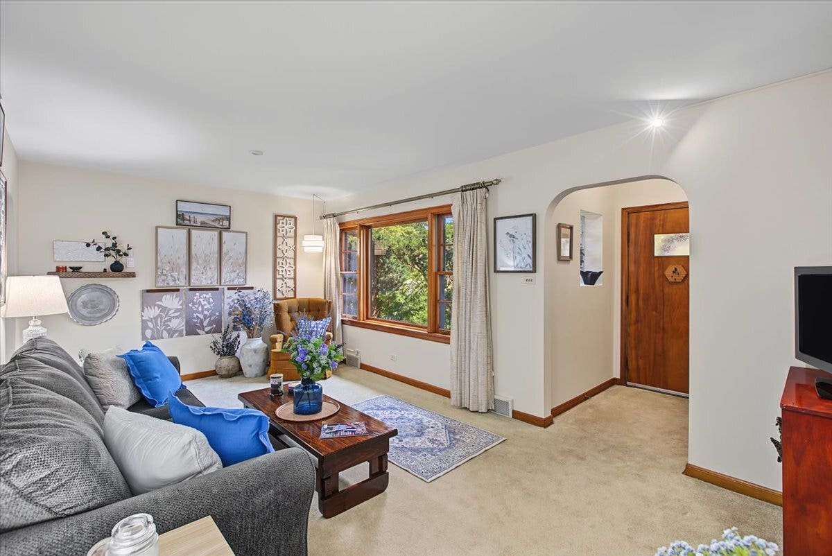 308 Sheldon Avenue, Downers Grove, IL 60515 308 Sheldon Avenue, Downers Grove, IL 60515