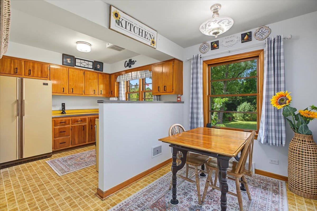 308 Sheldon Avenue, Downers Grove, IL 60515 308 Sheldon Avenue, Downers Grove, IL 60515