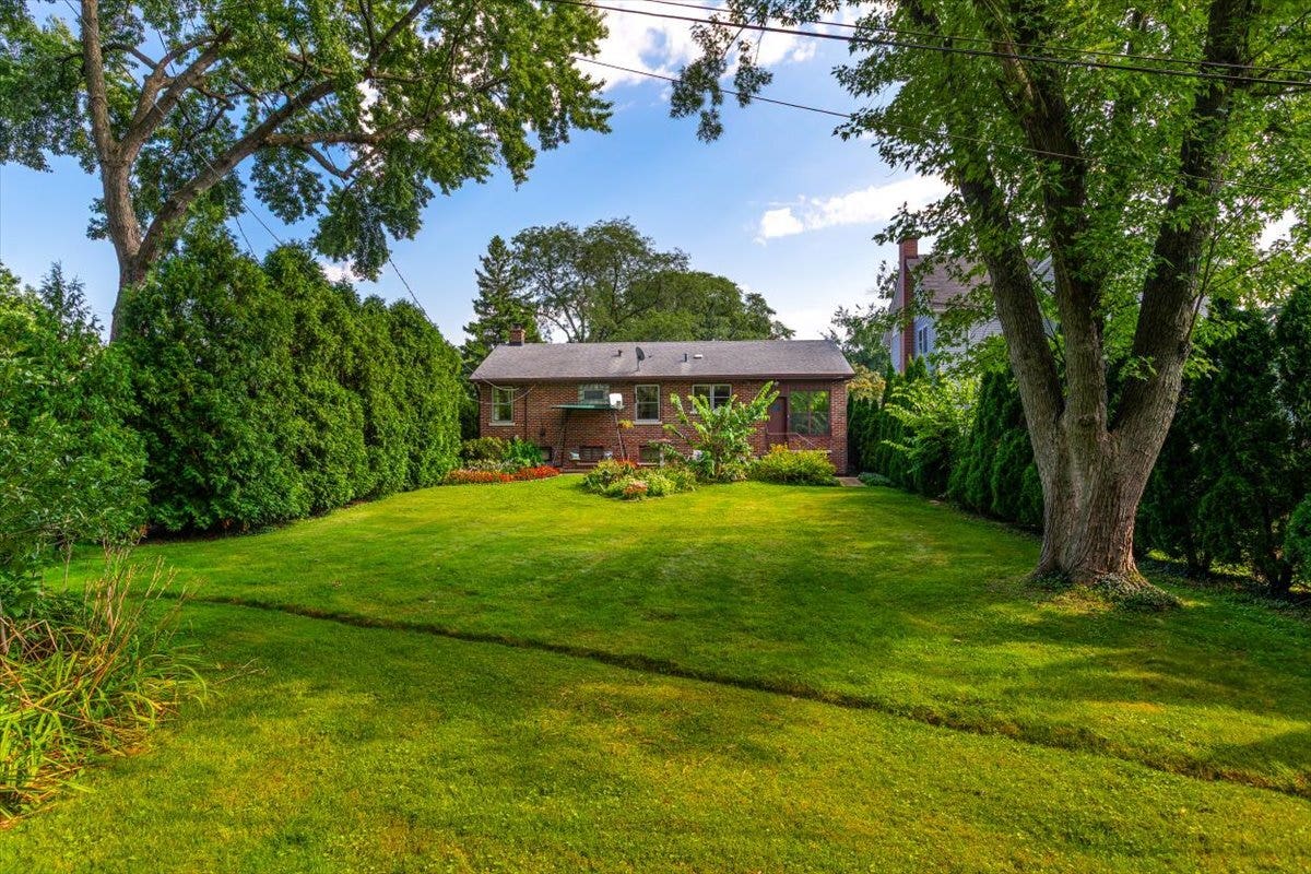308 Sheldon Avenue, Downers Grove, IL 60515 308 Sheldon Avenue, Downers Grove, IL 60515