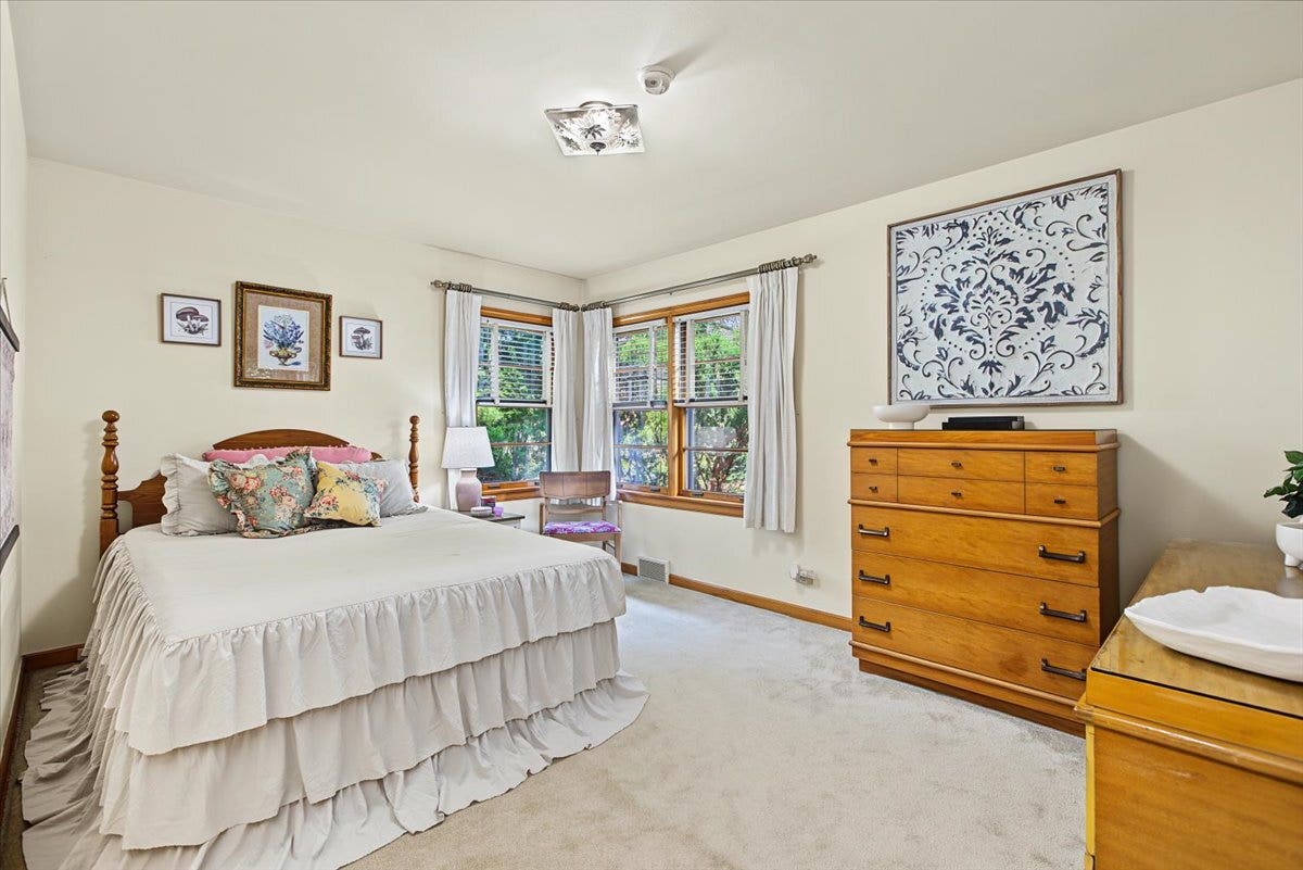 308 Sheldon Avenue, Downers Grove, IL 60515 308 Sheldon Avenue, Downers Grove, IL 60515