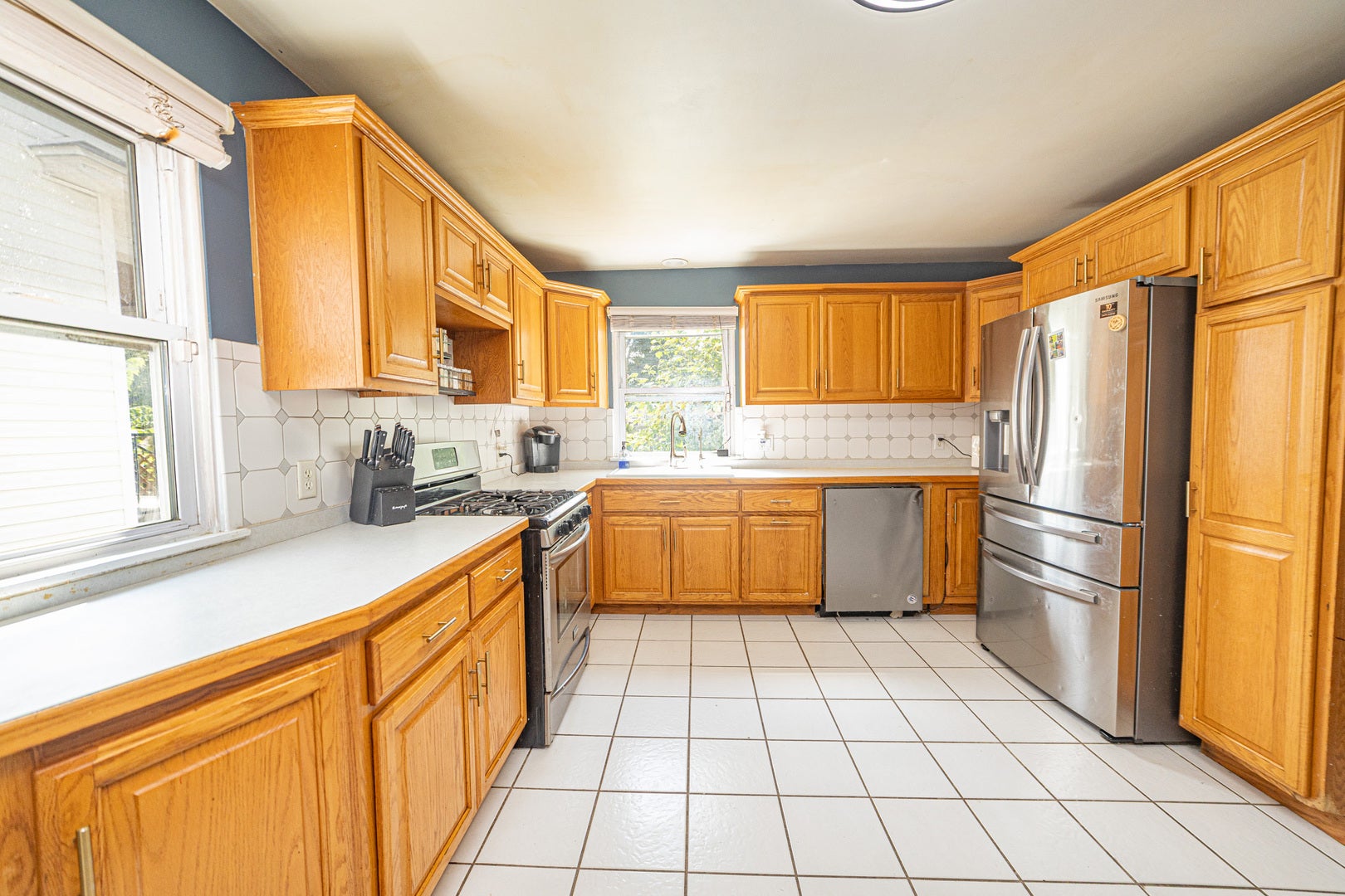 811 Buell Avenue, Joliet, IL 60435
