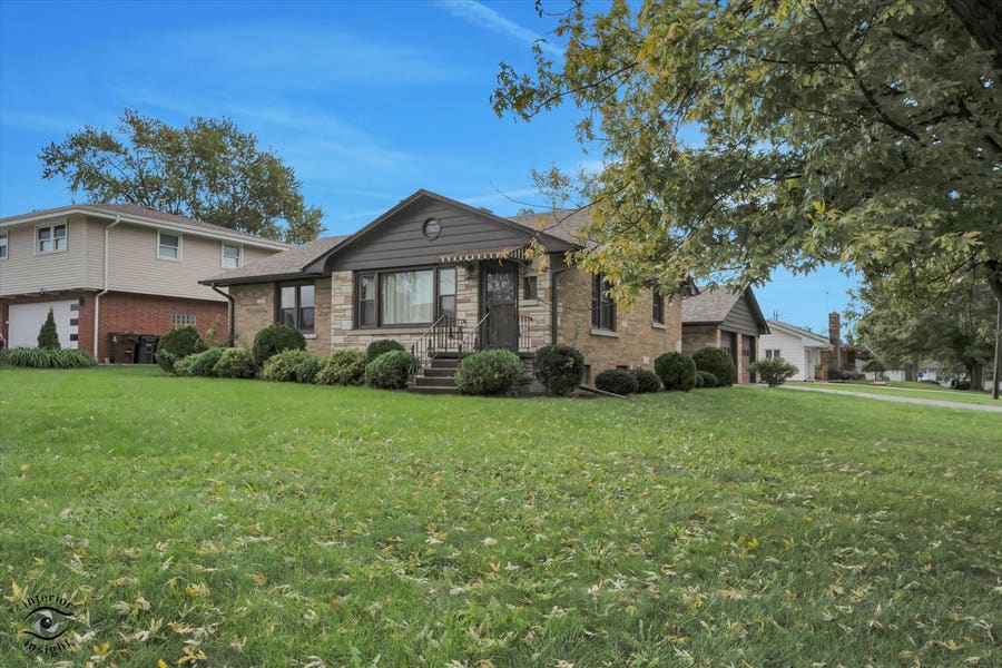 Property photo for 528 Penfield Street, Beecher, IL