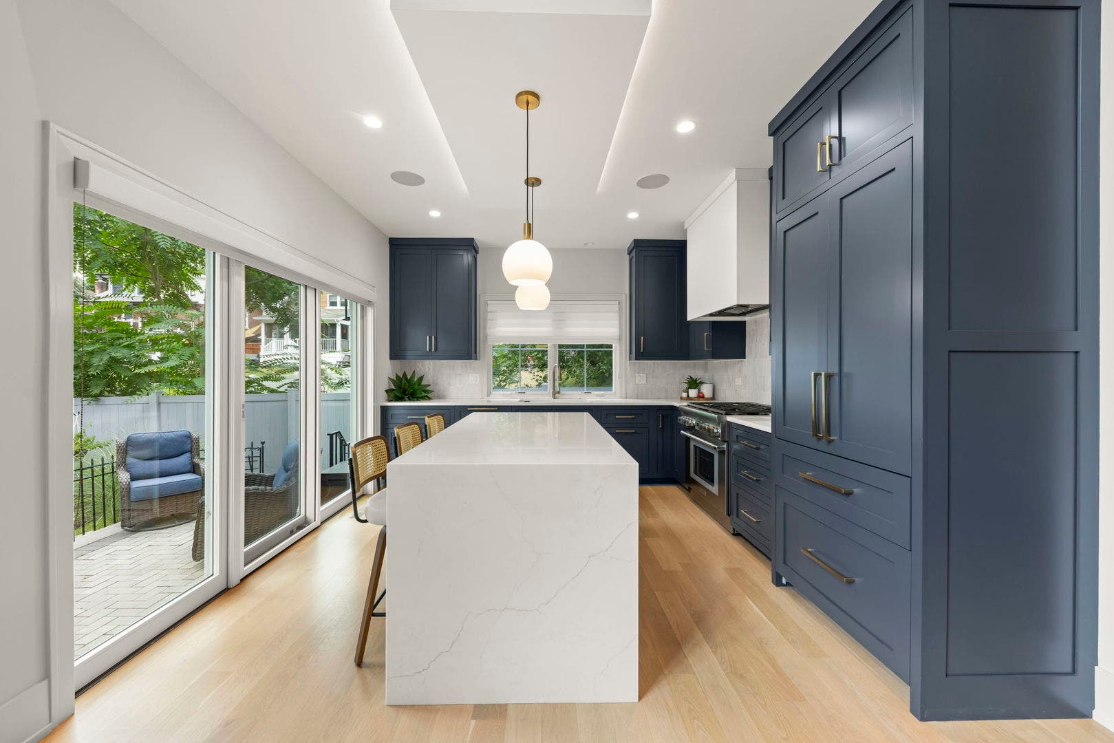820 E Franklin Avenue, Naperville, IL 60540