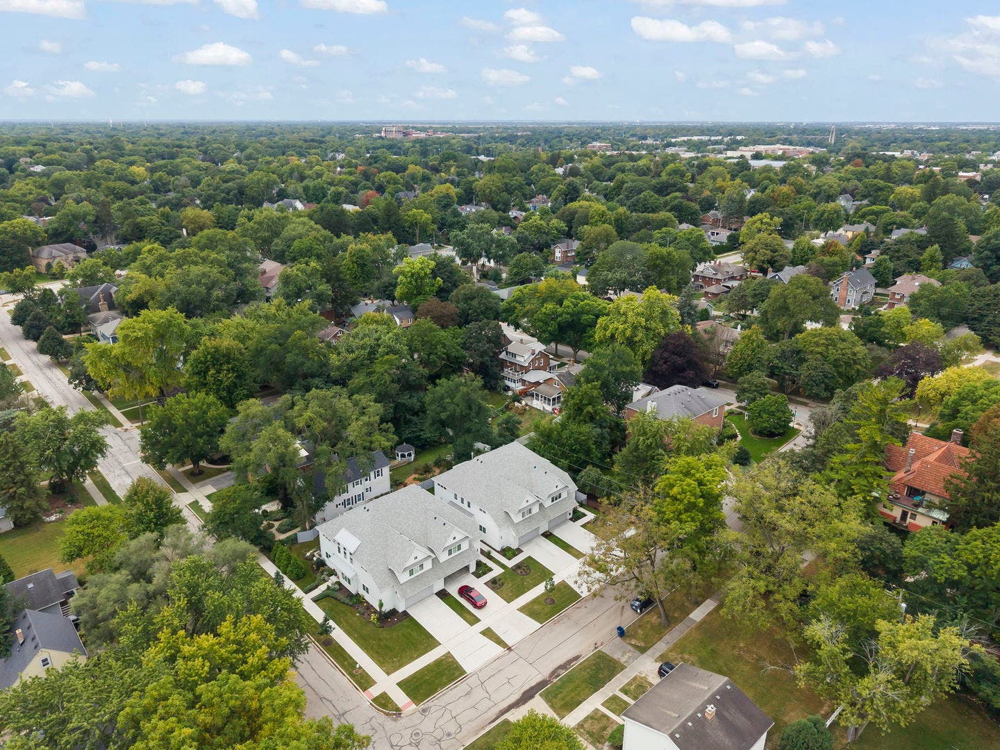 820 E Franklin Avenue, Naperville, IL 60540