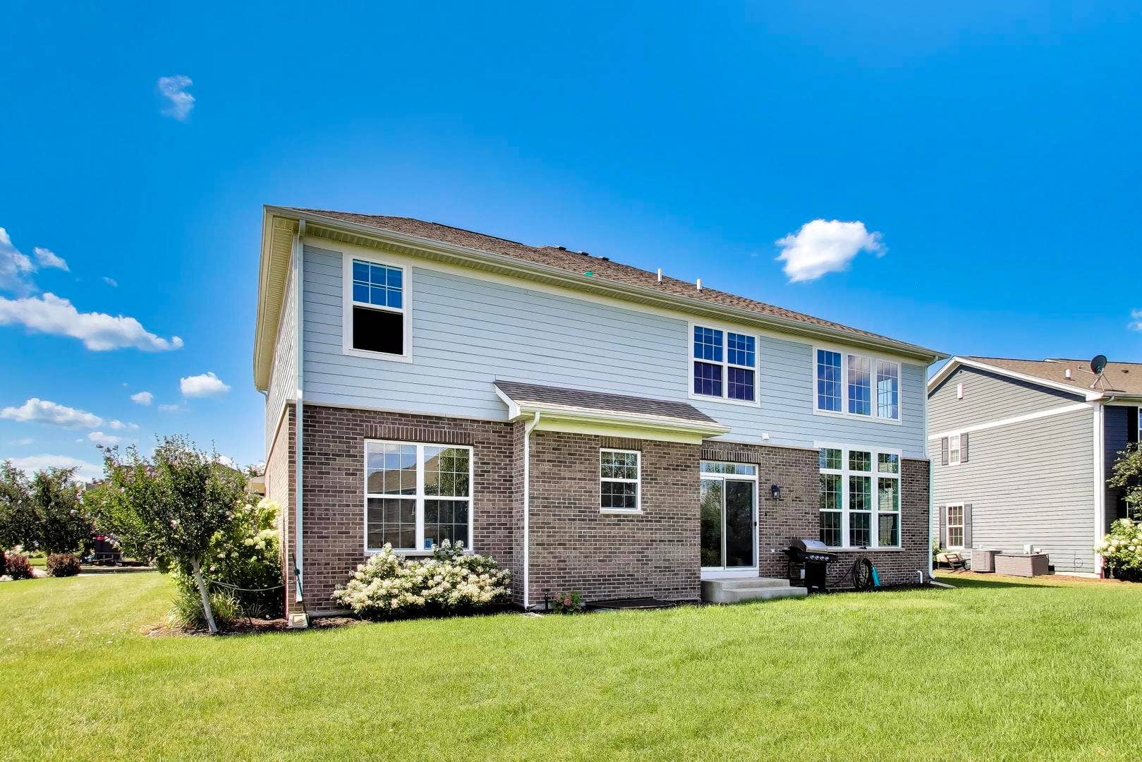 13700 Buchanan Drive, Lemont, IL 60439 13700 Buchanan Drive, Lemont, IL 60439