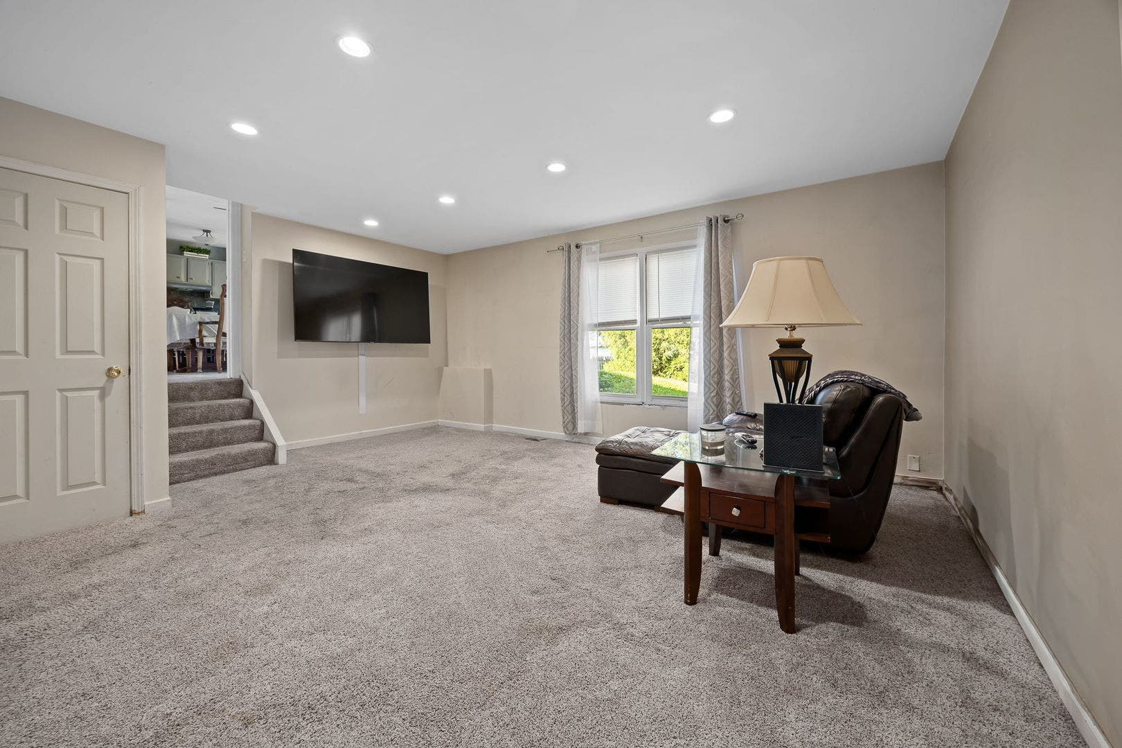 229 N Schmidt Road, Bolingbrook, IL 60440 229 N Schmidt Road, Bolingbrook, IL 60440