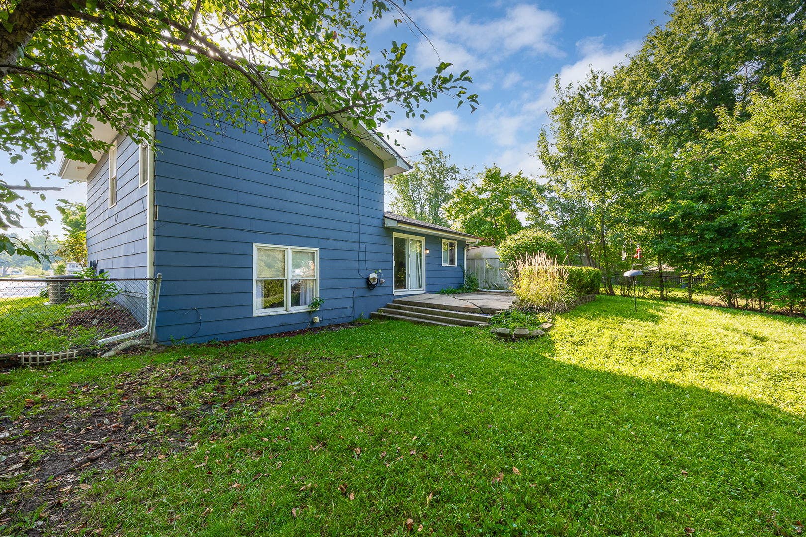229 N Schmidt Road, Bolingbrook, IL 60440 229 N Schmidt Road, Bolingbrook, IL 60440