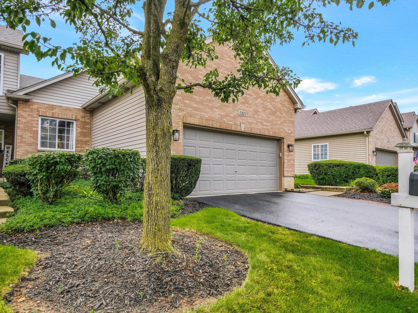 1321 Dancing Bear Lane, Elgin, IL 60120 1321 Dancing Bear Lane, Elgin, IL 60120