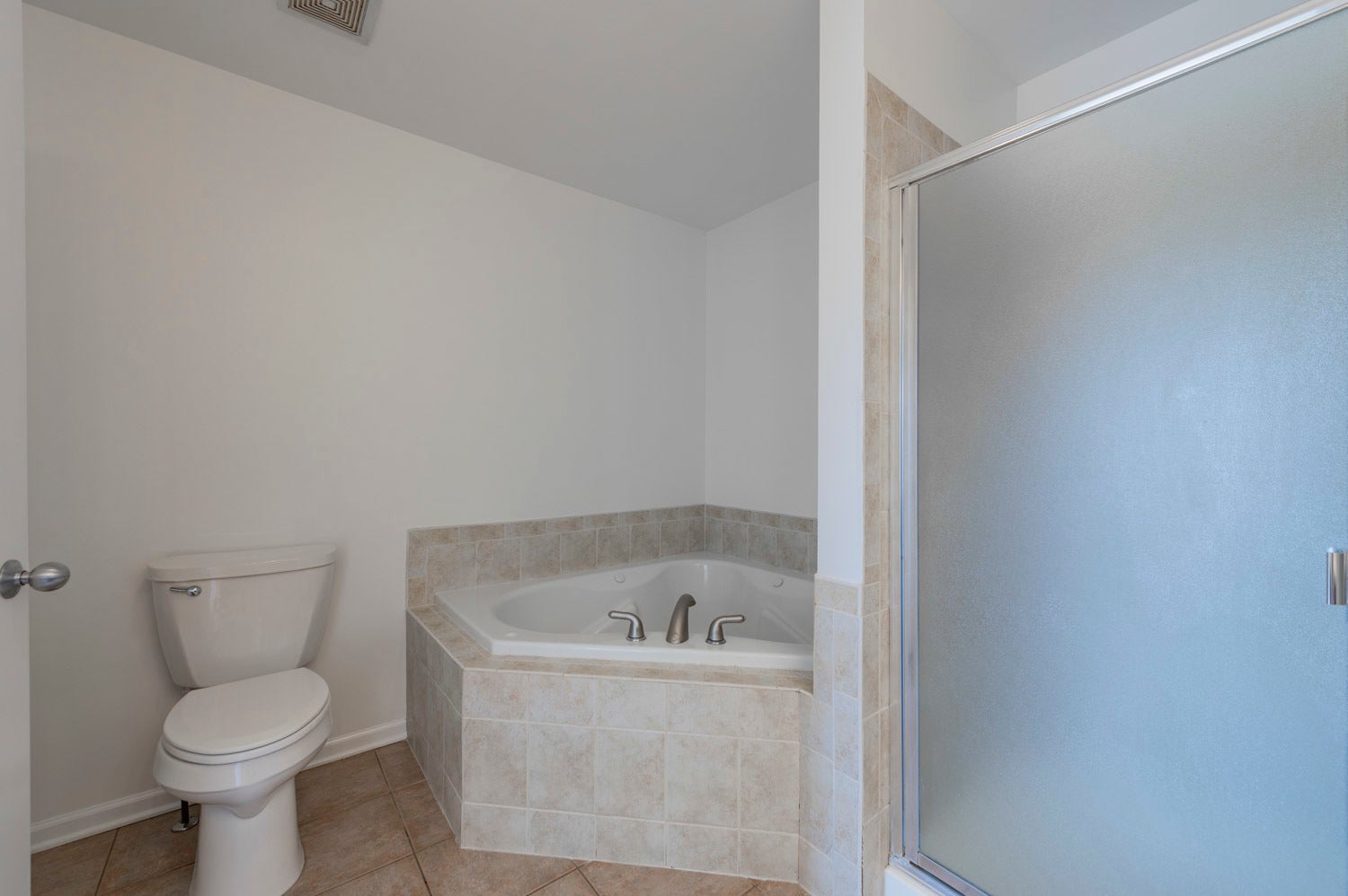 1226 Bradley Circle, Elgin, IL 60120