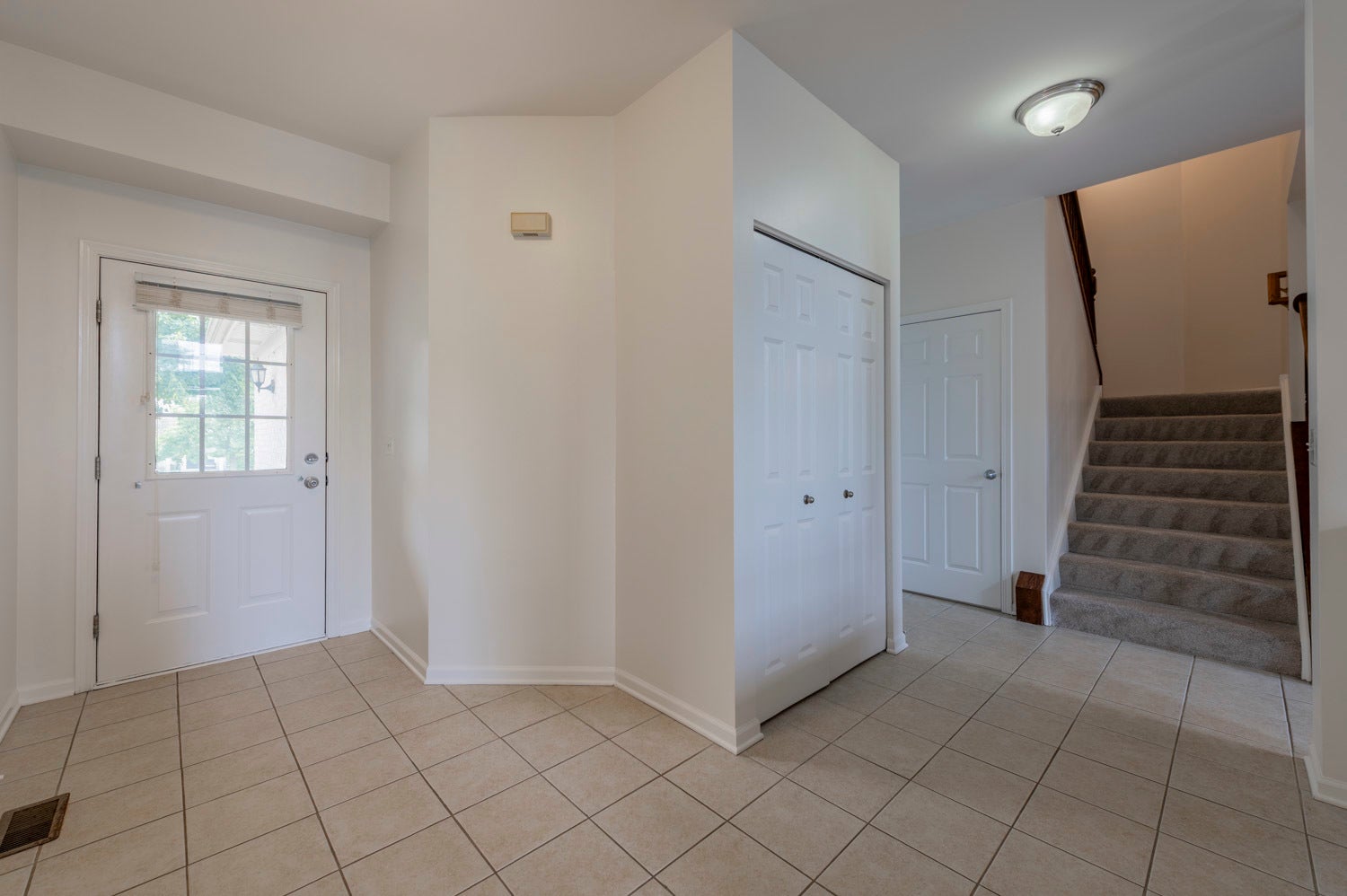 1226 Bradley Circle, Elgin, IL 60120