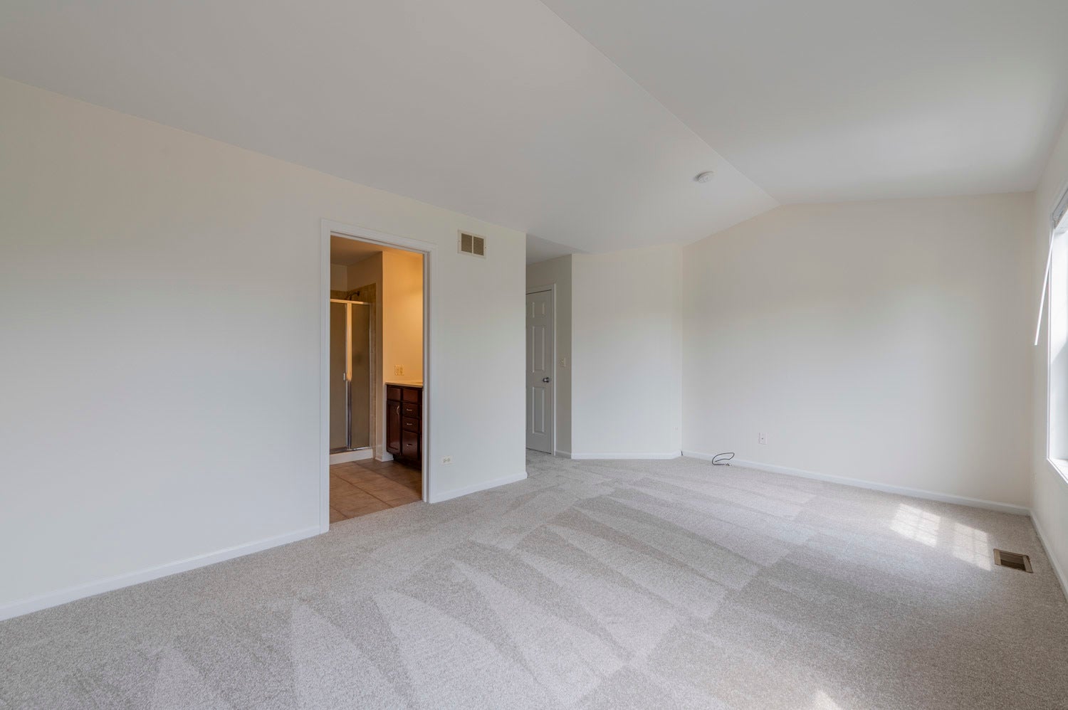 1226 Bradley Circle, Elgin, IL 60120