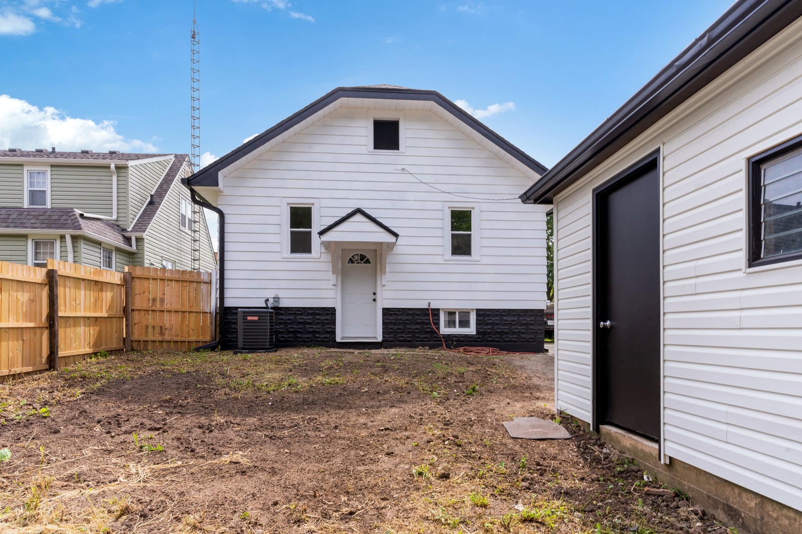 1021 Oliver Avenue, Aurora, IL 60506