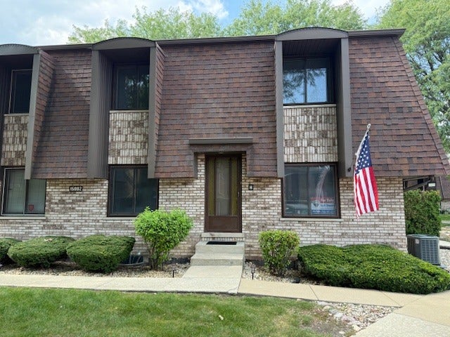 Property photo for 15802 Laramie Avenue, #H, Oak Forest, IL
