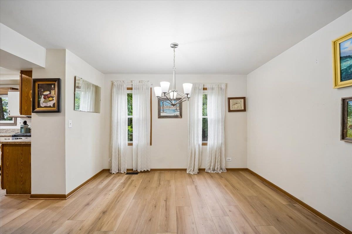 726 Dorchester Drive, Bolingbrook, IL 60440 726 Dorchester Drive, Bolingbrook, IL 60440