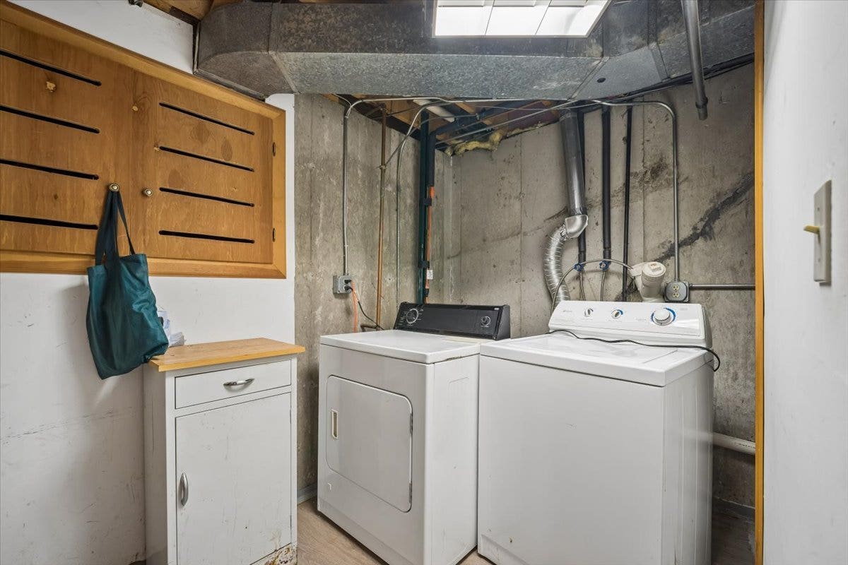726 Dorchester Drive, Bolingbrook, IL 60440 726 Dorchester Drive, Bolingbrook, IL 60440