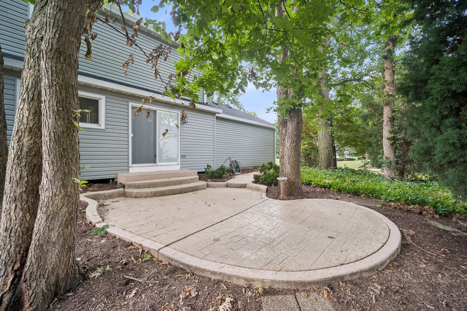 726 Dorchester Drive, Bolingbrook, IL 60440 726 Dorchester Drive, Bolingbrook, IL 60440